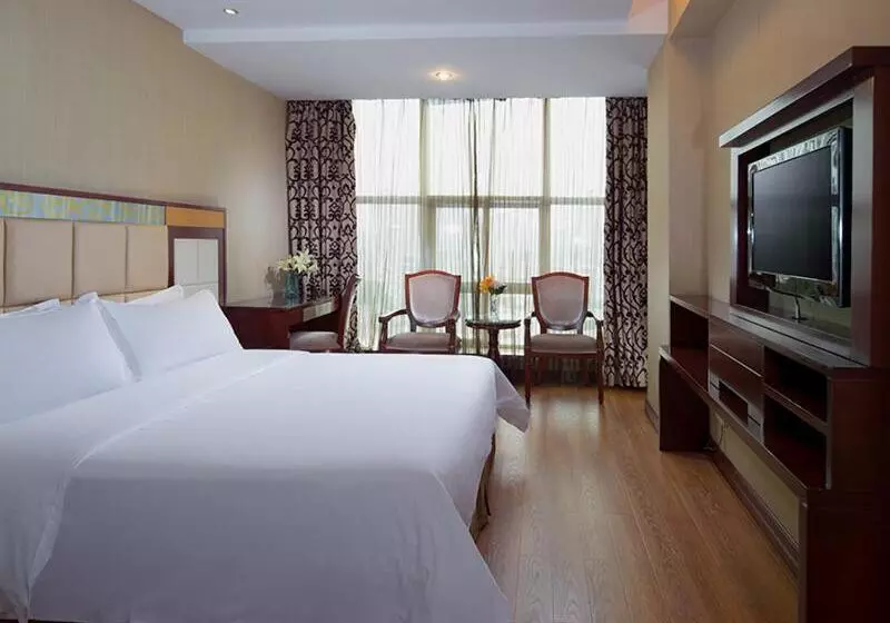 Vienna Hotel In Pinghu Square