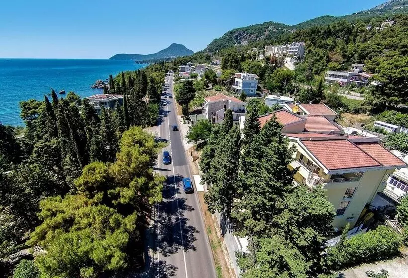 Villa Antivari