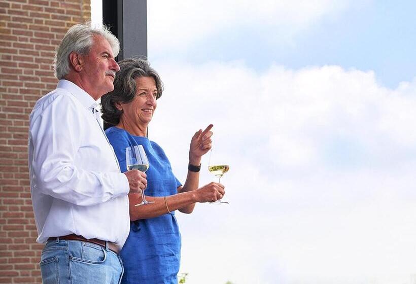 בית מלון כפרי De Maasparel Nextdoor Maassuites