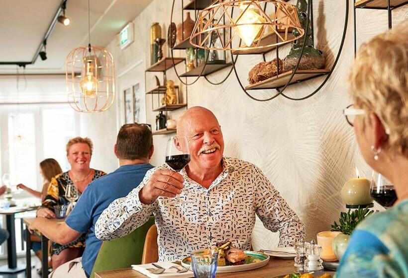 בית מלון כפרי De Maasparel Nextdoor Maassuites