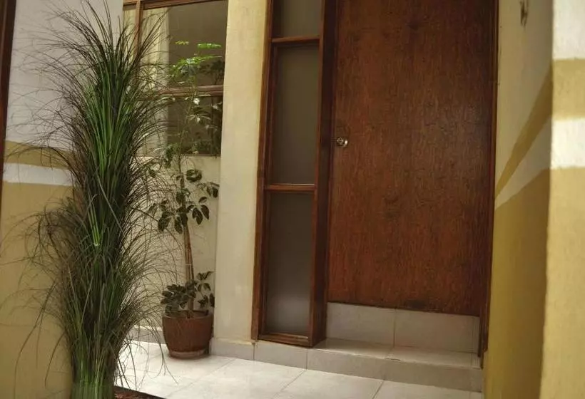 هتل Posada Del Carmen