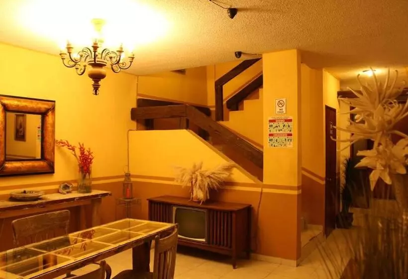 هتل Posada Del Carmen