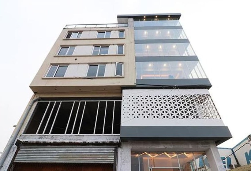 Fabhotel Gazelle Inn I