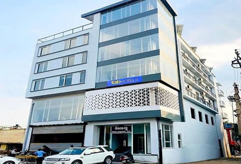 Fabhotel Gazelle Inn I