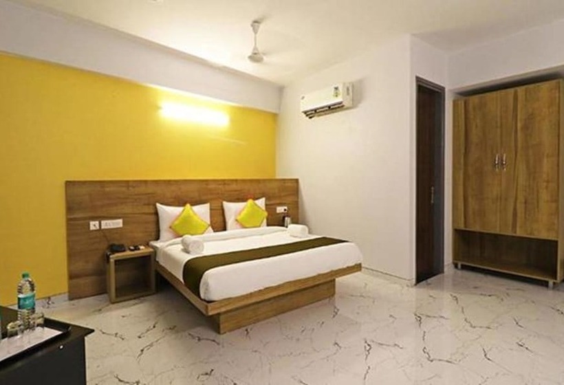 Fabhotel Gazelle Inn I