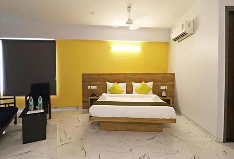 Fabhotel Gazelle Inn I