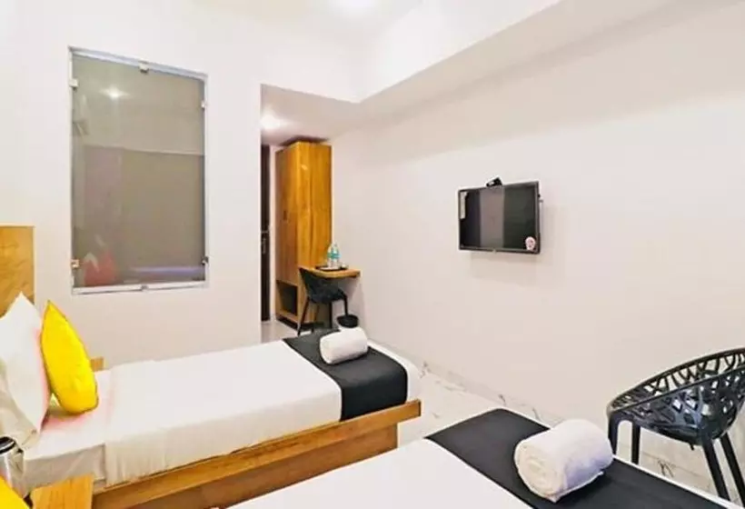 Fabhotel Gazelle Inn I