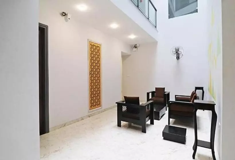 Fabhotel Gazelle Inn I