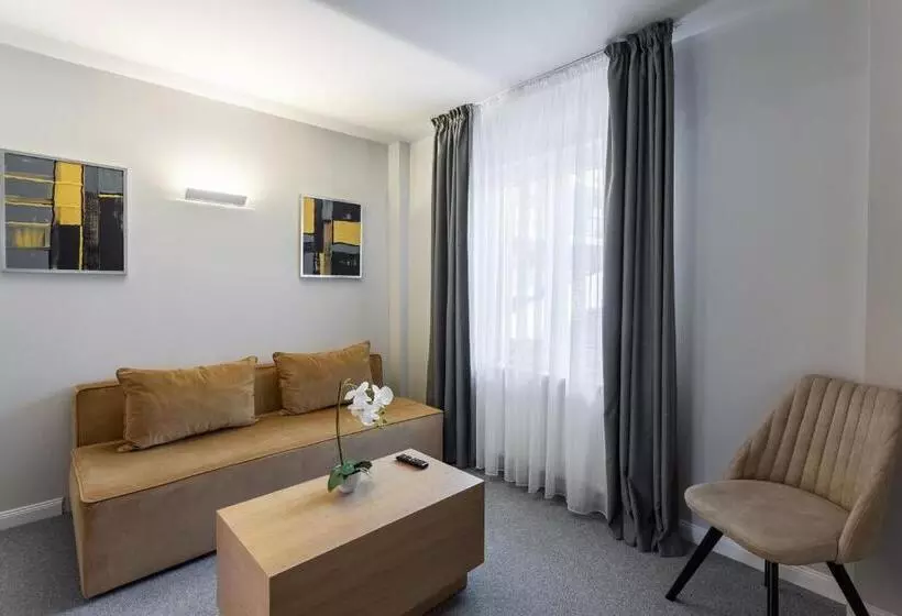 Hotelli Eden 5