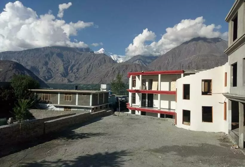 هتل Oasis International