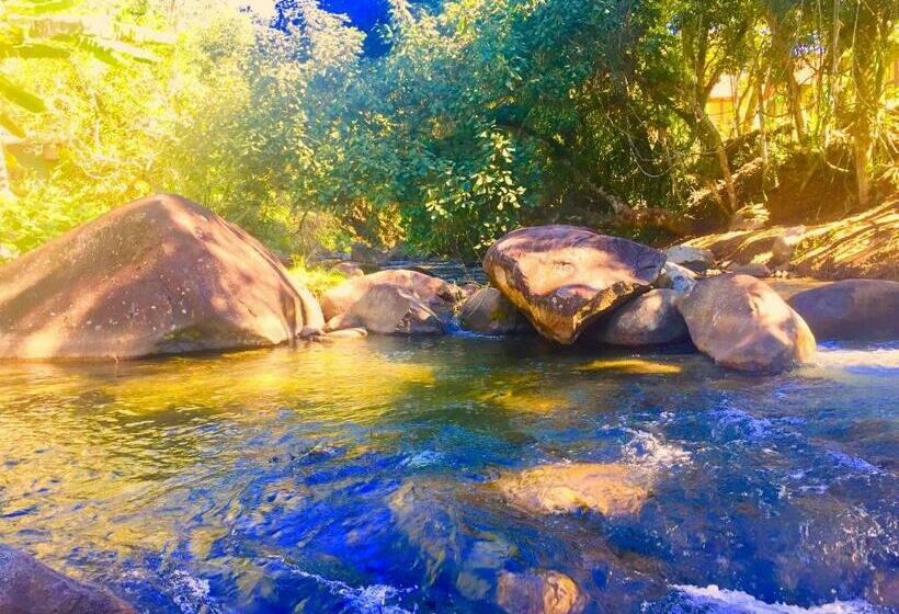 בית מלון כפרי Magia Da Montanha Vista Para O Rio