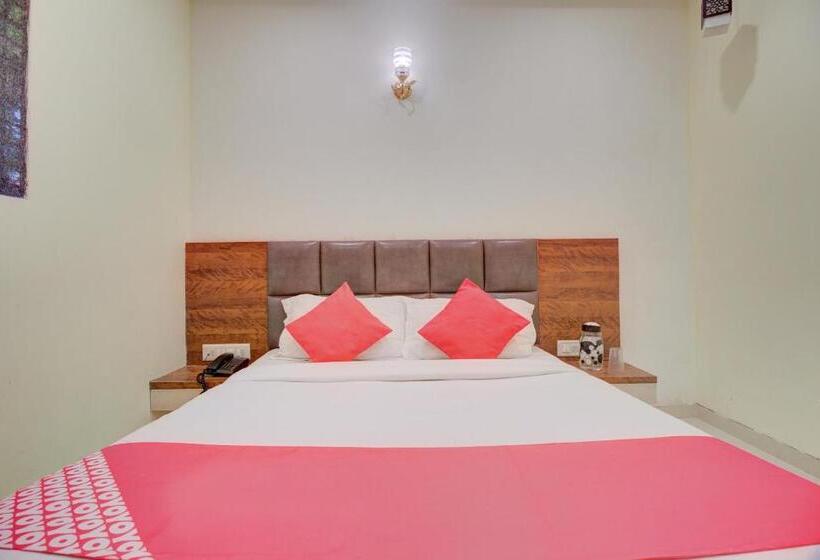 酒店 Oyo 39859 Shiv Ganga Inn