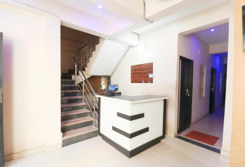 酒店 Oyo 39859 Shiv Ganga Inn