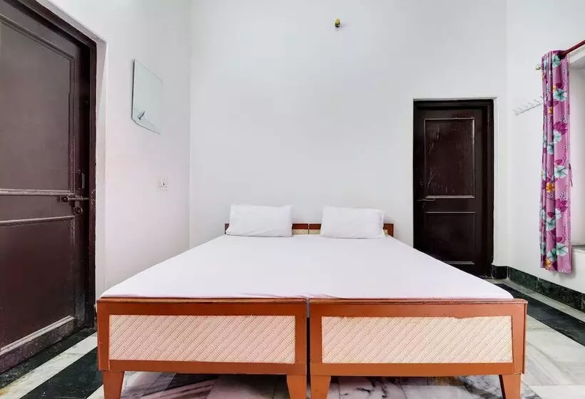 Hotelli Spot On 42133 Hanuman Bagh