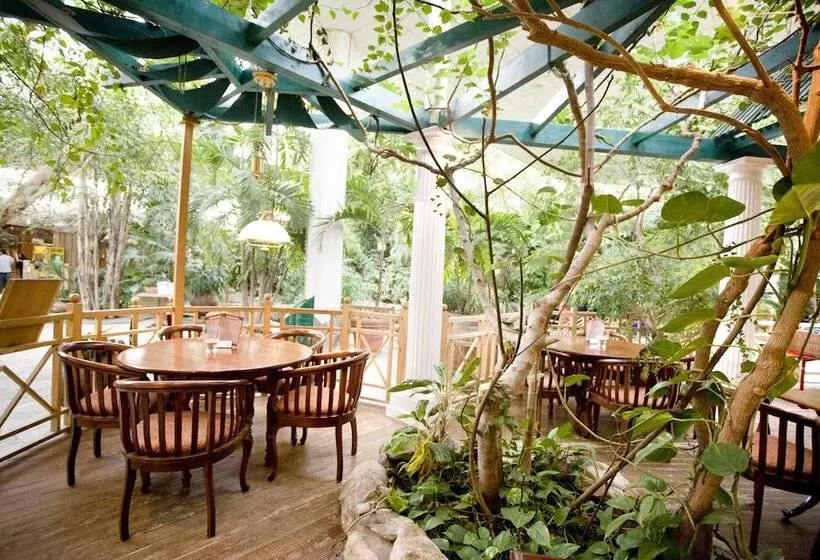 ホテル Bispinger Heide By Center Parcs