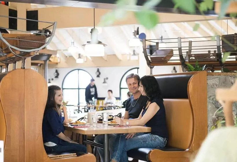 ホテル Bispinger Heide By Center Parcs