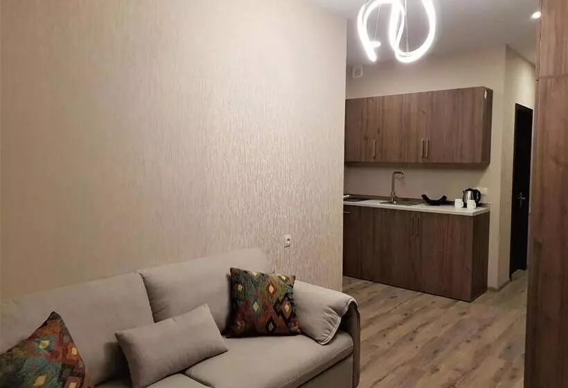 هتل Crystal Resort