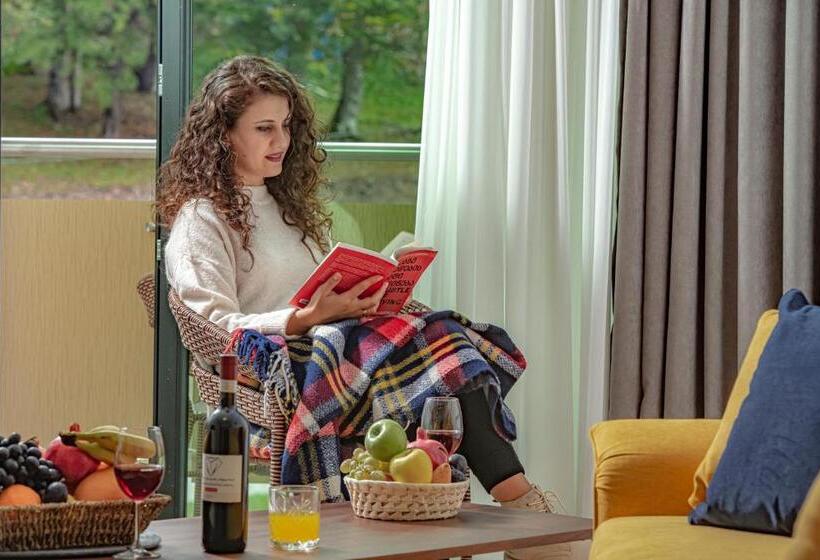 هتل Crystal Resort