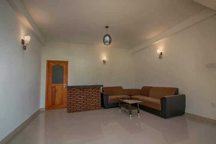 Pensão V@ella Guesthouse