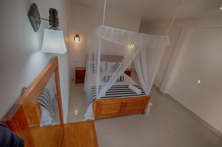 Pensão V@ella Guesthouse