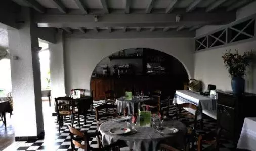 Отель Au Bon Coin