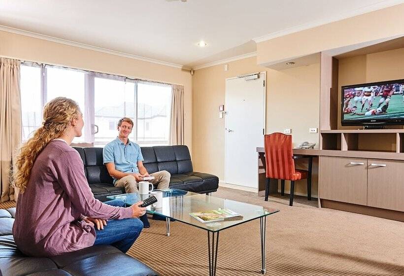 בית מלון כפרי Auckland Airport Lodge