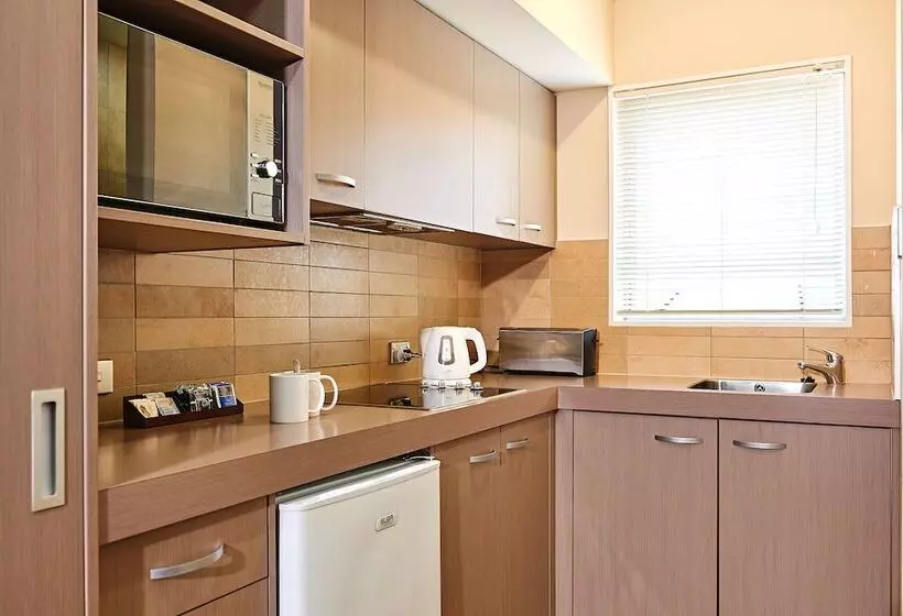 בית מלון כפרי Auckland Airport Lodge