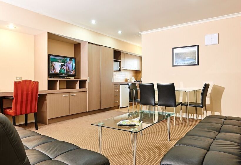 בית מלון כפרי Auckland Airport Lodge