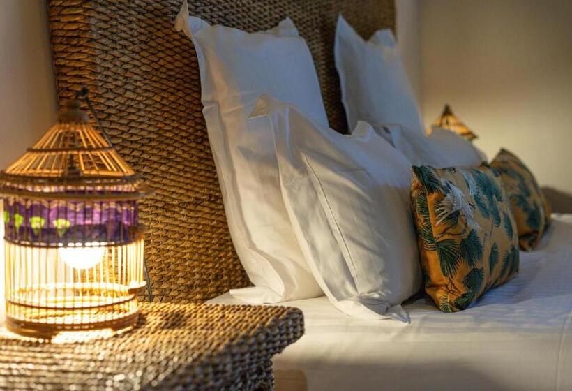 Отель Bastide & Spa  Villa De Lourmarin