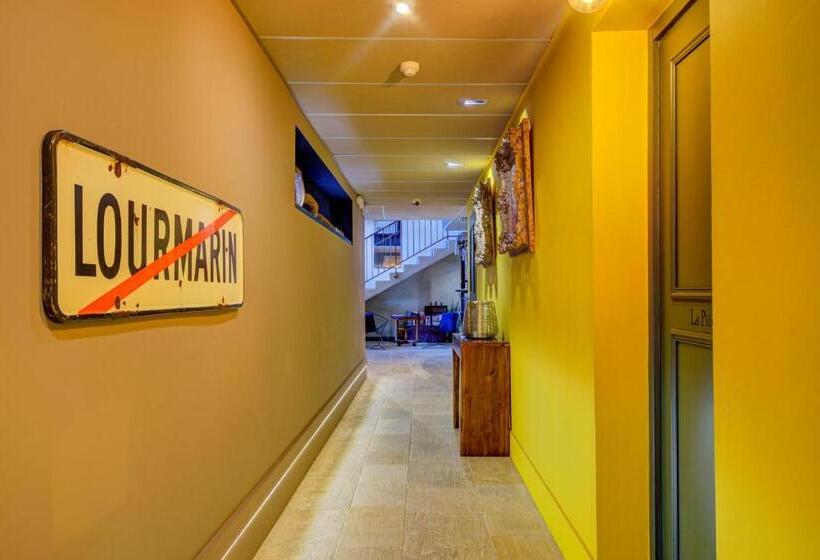 Отель Bastide & Spa  Villa De Lourmarin