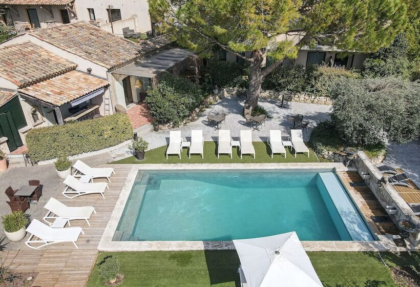 Отель Bastide & Spa  Villa De Lourmarin