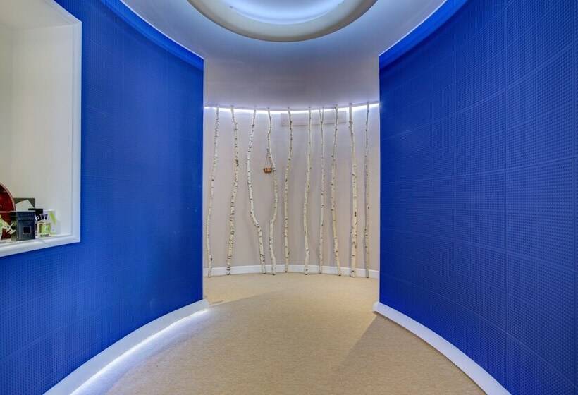 Отель Bastide & Spa  Villa De Lourmarin