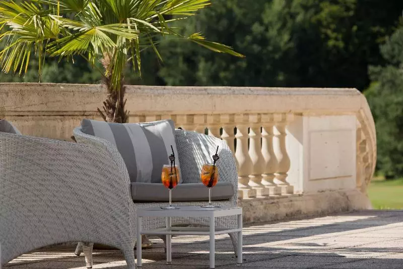 Отель Domaine Et Golf De Vaugouard  La Maison Younan