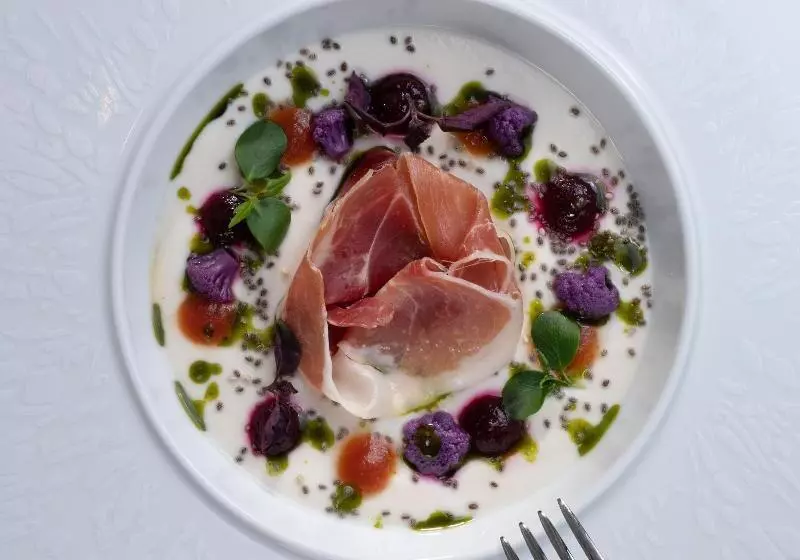 Отель Domaine Et Golf De Vaugouard  La Maison Younan