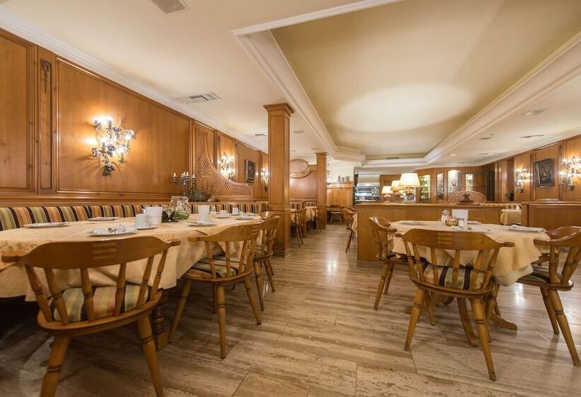 Отель Dreiflüssehof