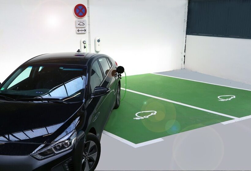 Отель Du Commerce Spa