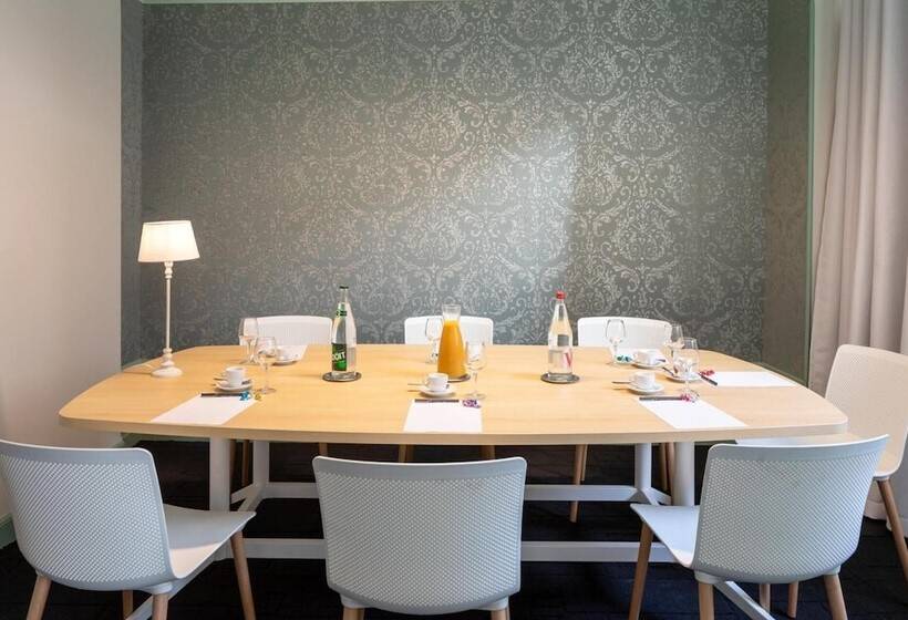 Отель Du Commerce Spa