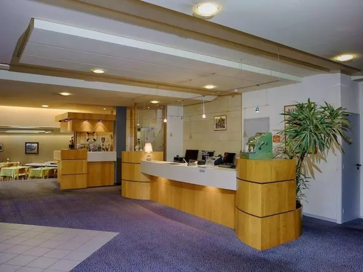 هتل Hôtel Dupleix   Hyper Centre   Parking Et Garage Gratuit