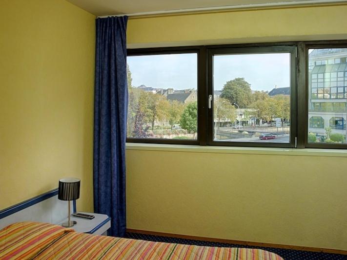 Hotel Hôtel Dupleix   Hyper Centre   Parking Et Garage Gratuit