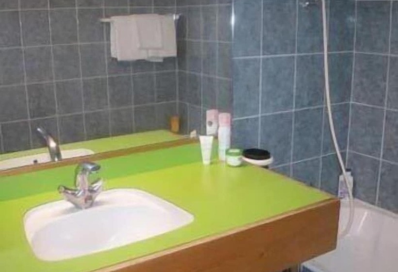 Hotel Hôtel Dupleix   Hyper Centre   Parking Et Garage Gratuit