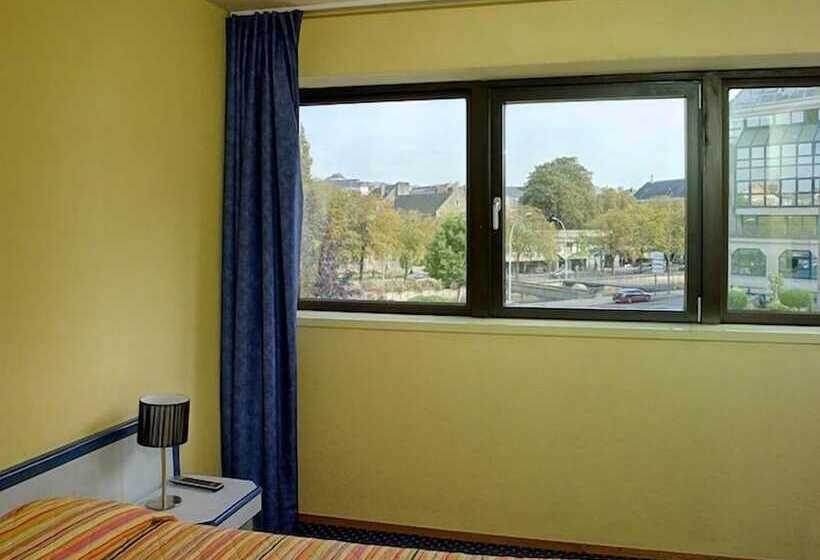Hotel Hôtel Dupleix   Hyper Centre   Parking Et Garage Gratuit