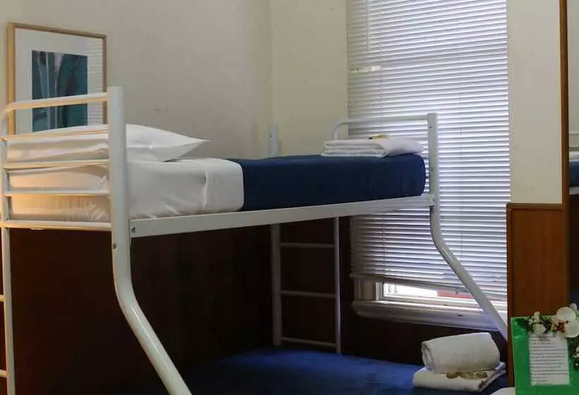 ホテル Holiday Lodge