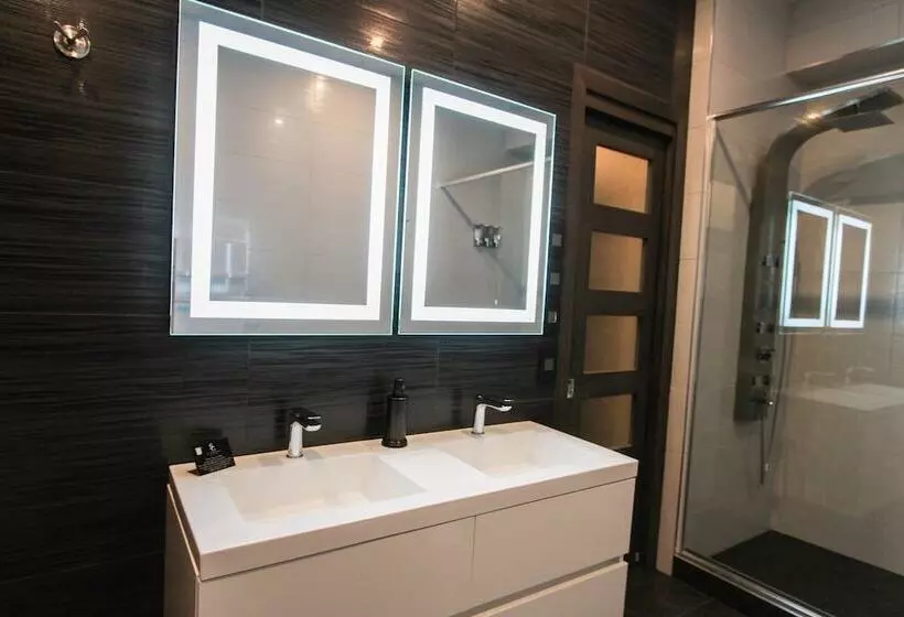 ホテル Hôtel Saint Germain Rimouski