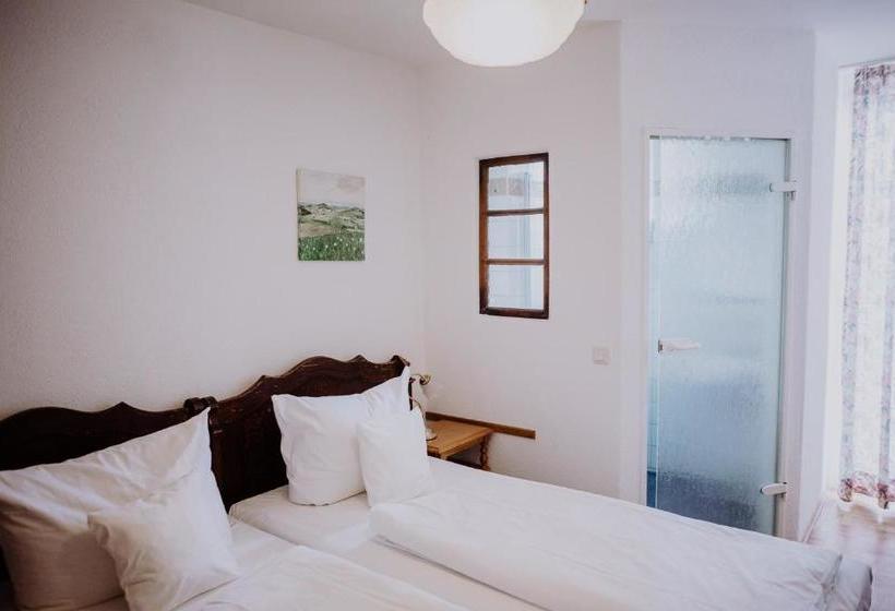 ホテル Kapuzinergarten Panorama