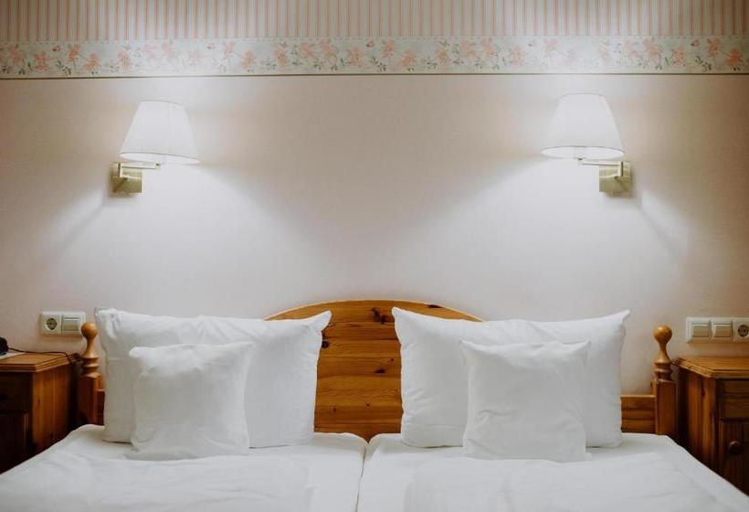 ホテル Kapuzinergarten Panorama