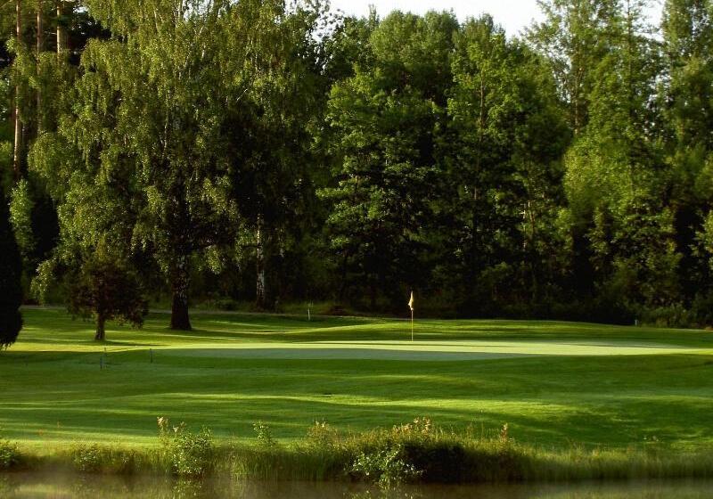 בית מלון כפרי L Miskarp