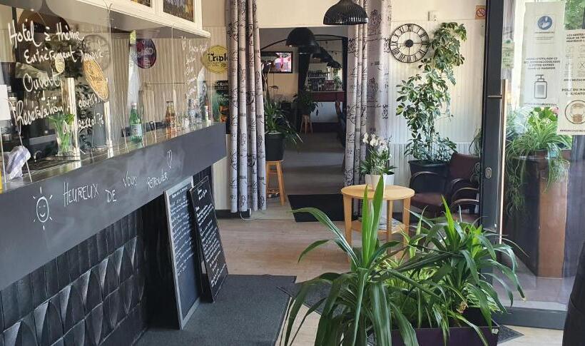 Отель Hôtel Restaurant Du Commerce