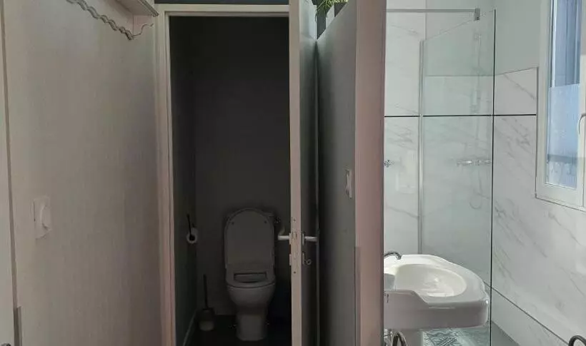 Отель Hôtel Restaurant Du Commerce