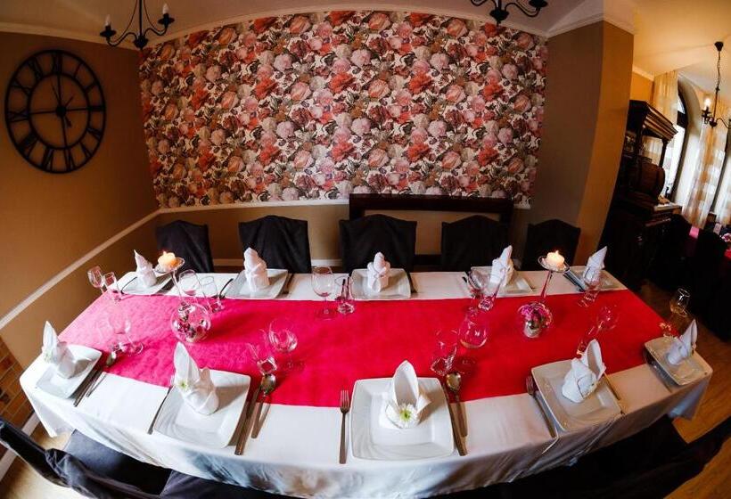 בית מלון כפרי Pod Lipami