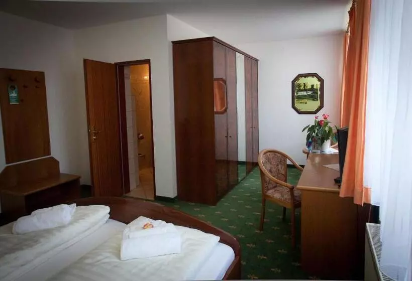 호텔 Ratskeller Thum